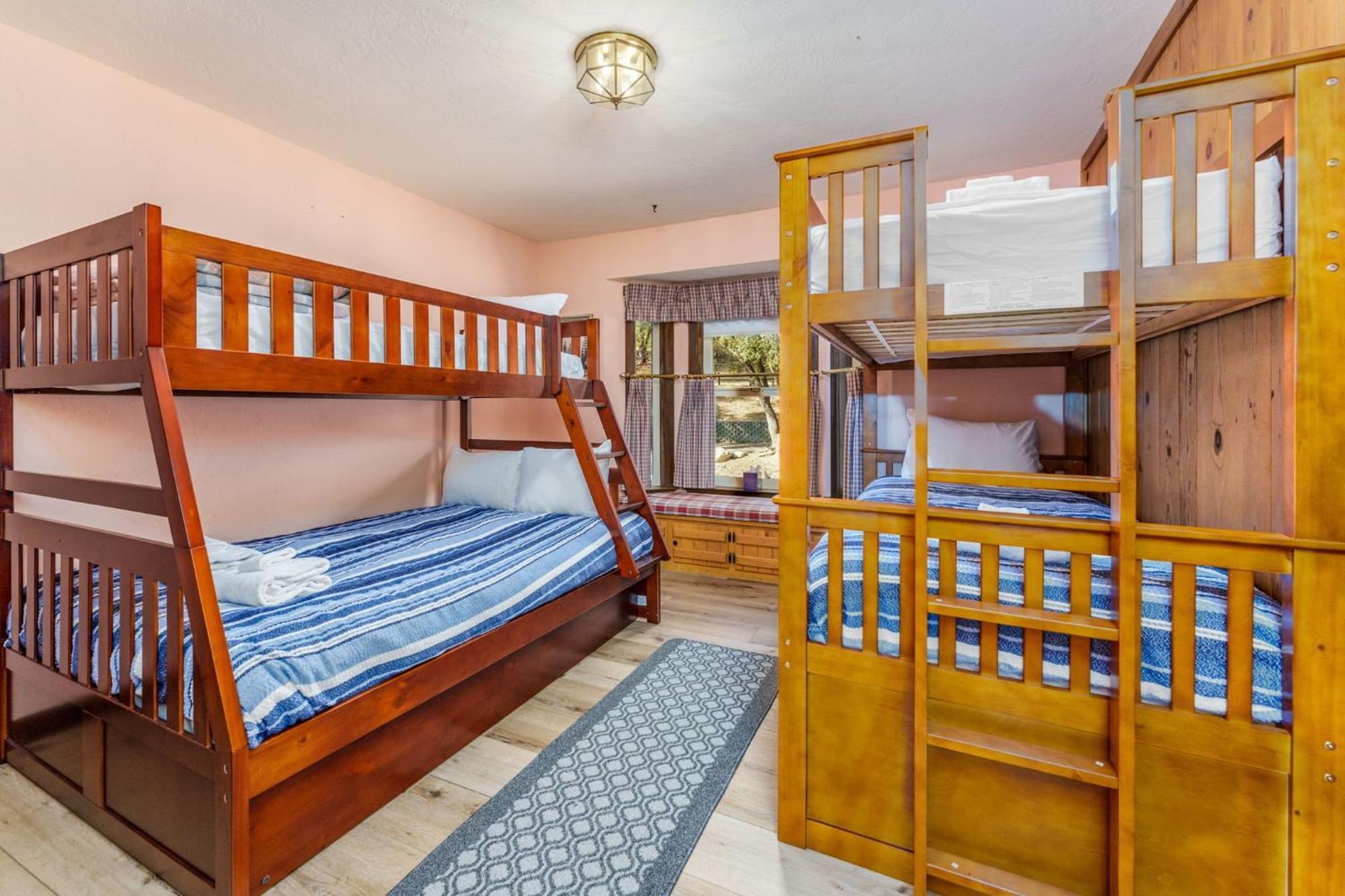 Goldside Mansion W/Sleeping For 20 And Tons Of Fun Villa Oakhurst Eksteriør billede