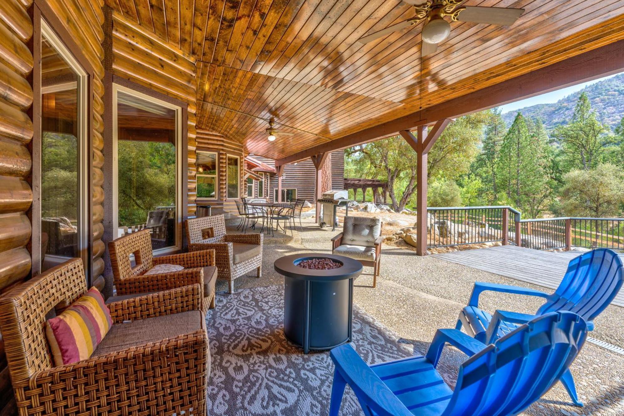Goldside Mansion W/Sleeping For 20 And Tons Of Fun Villa Oakhurst Eksteriør billede