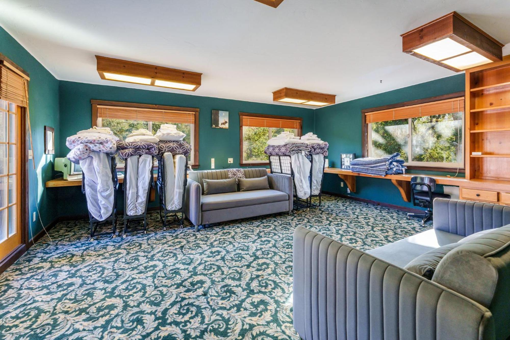Goldside Mansion W/Sleeping For 20 And Tons Of Fun Villa Oakhurst Eksteriør billede