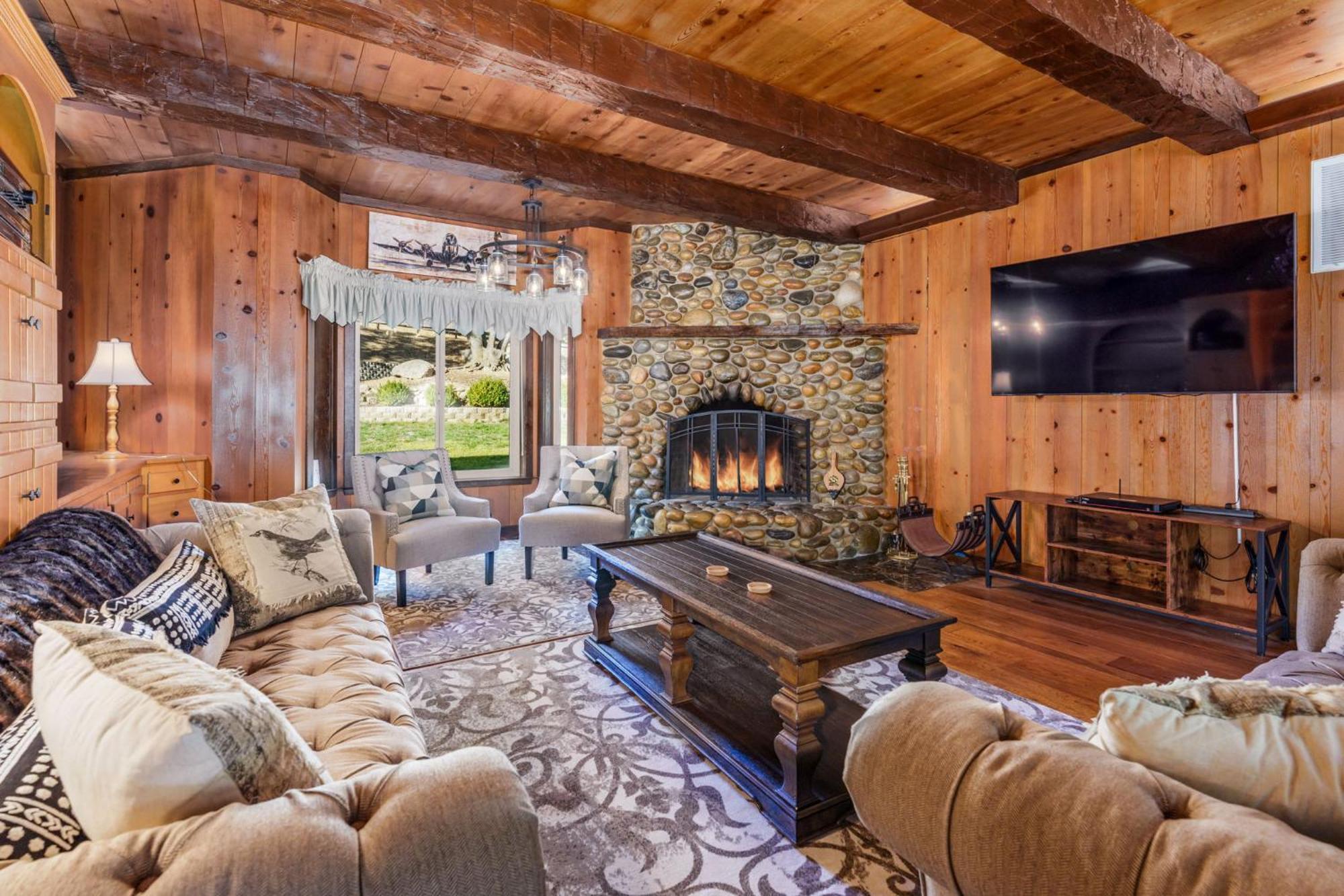 Goldside Mansion W/Sleeping For 20 And Tons Of Fun Villa Oakhurst Eksteriør billede