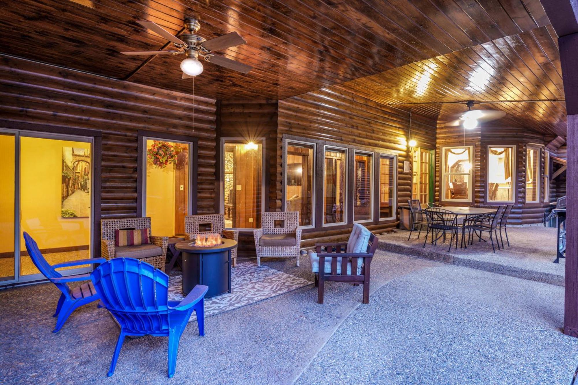 Goldside Mansion W/Sleeping For 20 And Tons Of Fun Villa Oakhurst Eksteriør billede